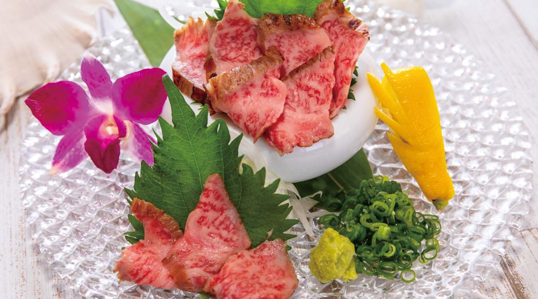 神戸牛レアステーキ刺身 2,780円